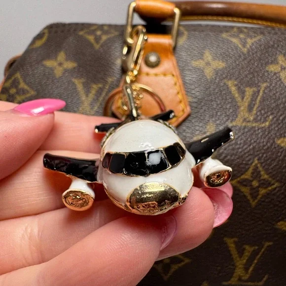 Black & White Private Jet Bag Charm/Keychain | Gold Accents | Travel Accessory - Picture 5 of 6